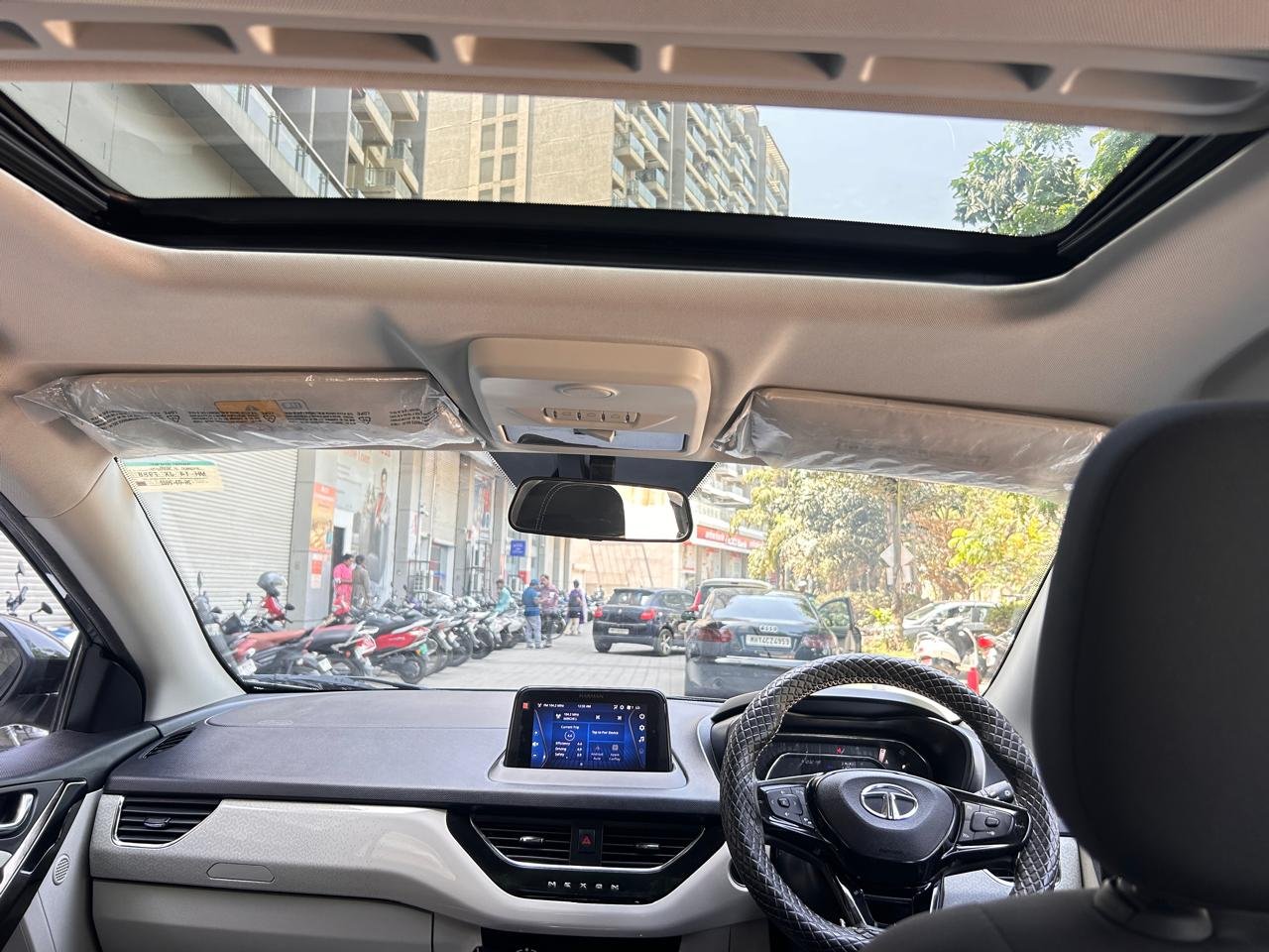 Nexon XZ+Sunroof